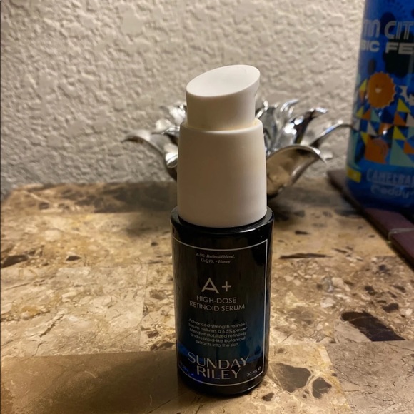 Sunday Riley Retinol A+ - Picture 2 of 4